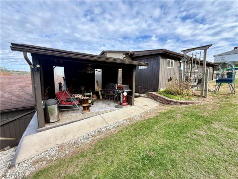 10 S Ohio Street Dellroy OH 44620