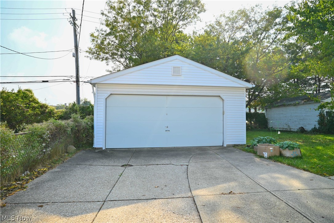 2211 Brookdale Avenue Parma OH 44134