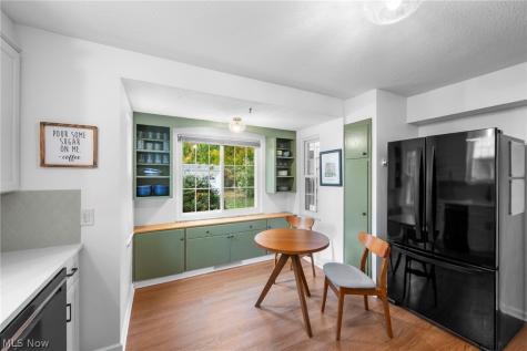 19190 S Sagamore Road Fairview Park OH 44126