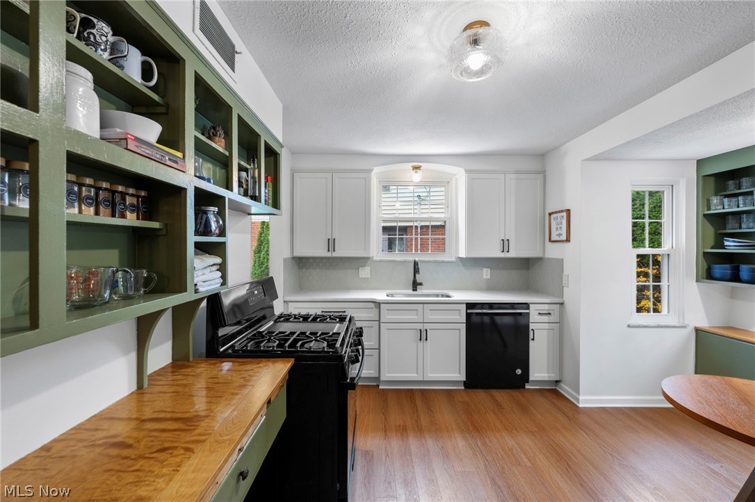 19190 S Sagamore Road Fairview Park OH 44126