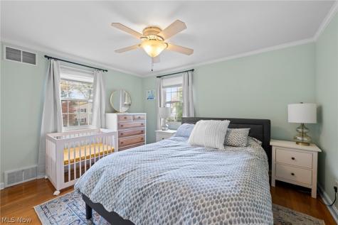 19190 S Sagamore Road Fairview Park OH 44126