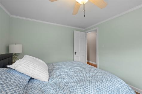19190 S Sagamore Road Fairview Park OH 44126