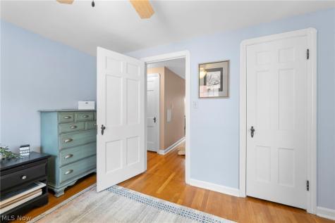 19190 S Sagamore Road Fairview Park OH 44126