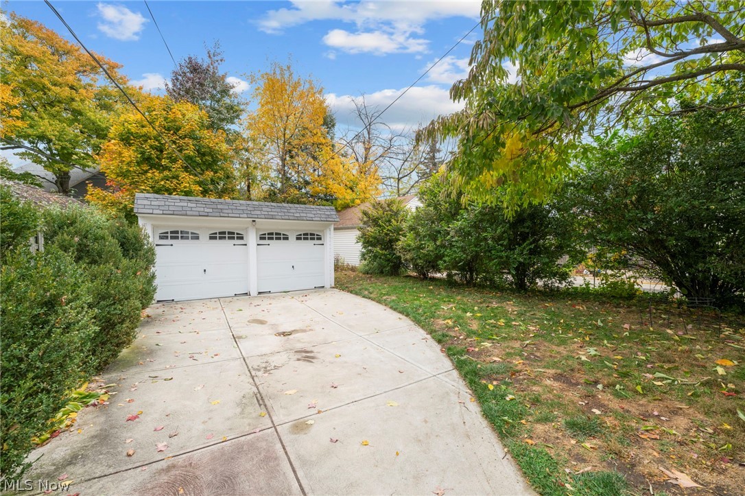 19190 S Sagamore Road Fairview Park OH 44126