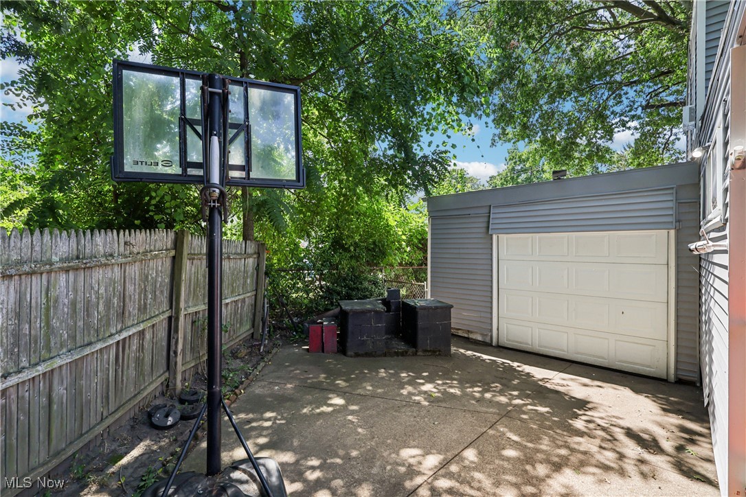 181 Carroll Avenue Painesville OH 44077