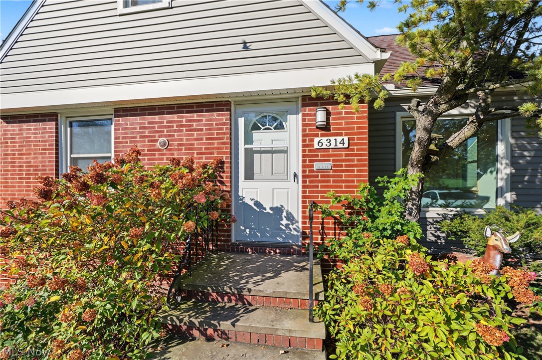 6314 Dunham Road Maple Heights OH 44137