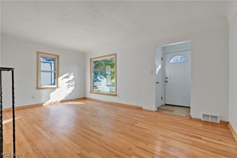 6314 Dunham Road Maple Heights OH 44137