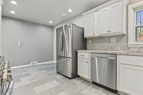6314 Dunham Road Maple Heights OH 44137