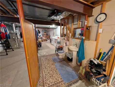 1958 E 84th Street Cleveland OH 44106