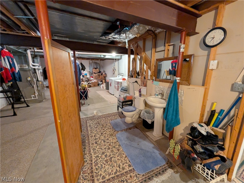 1958 E 84th Street Cleveland OH 44106