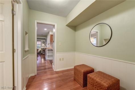 24401 Bruce Road Bay Village OH 44140