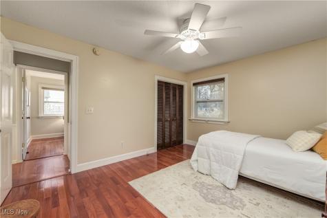 24401 Bruce Road Bay Village OH 44140