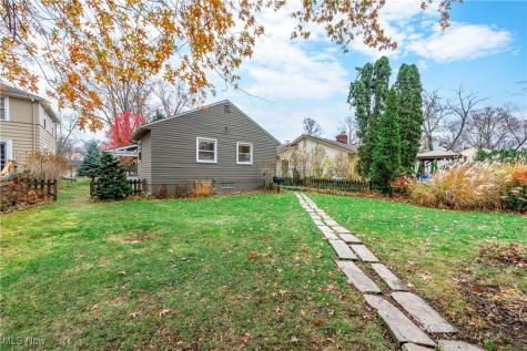 24401 Bruce Road Bay Village OH 44140