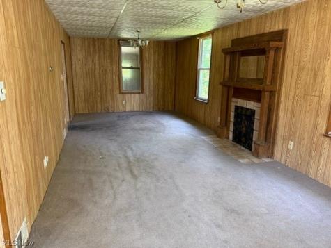 1111 Hillary Square Steubenville OH 43952