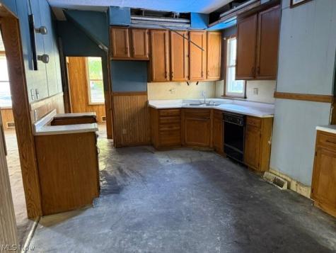 1111 Hillary Square Steubenville OH 43952