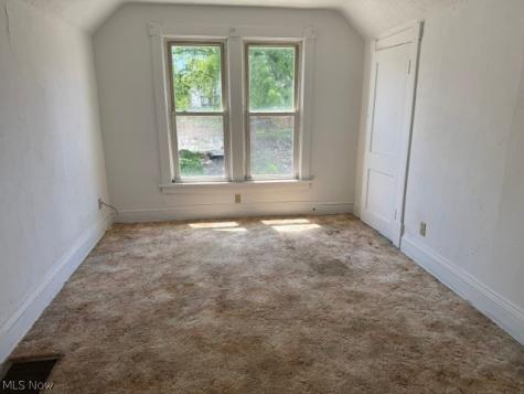 1111 Hillary Square Steubenville OH 43952