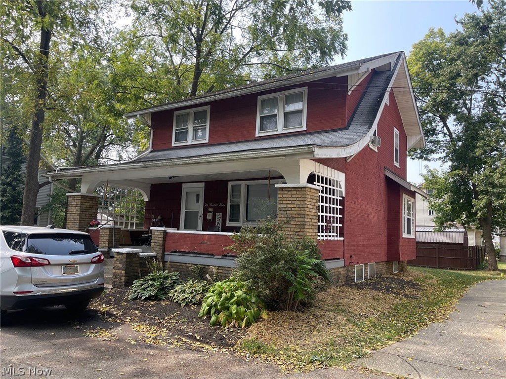 607 Rosemont Court NW Canton OH 44708