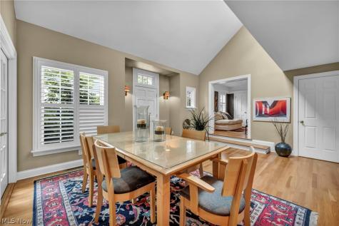 385 Longbeach Bay Village OH 44140