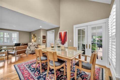 385 Longbeach Bay Village OH 44140