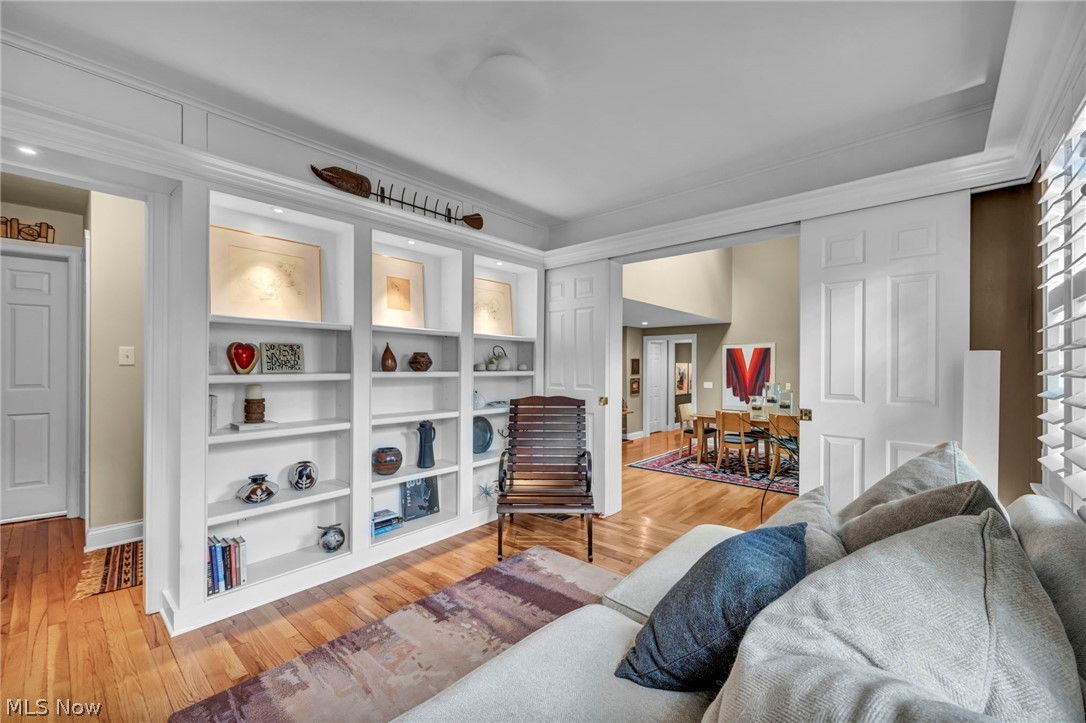 385 Longbeach Bay Village OH 44140