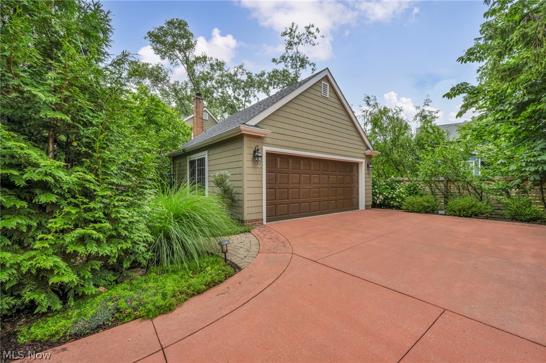 385 Longbeach Bay Village OH 44140