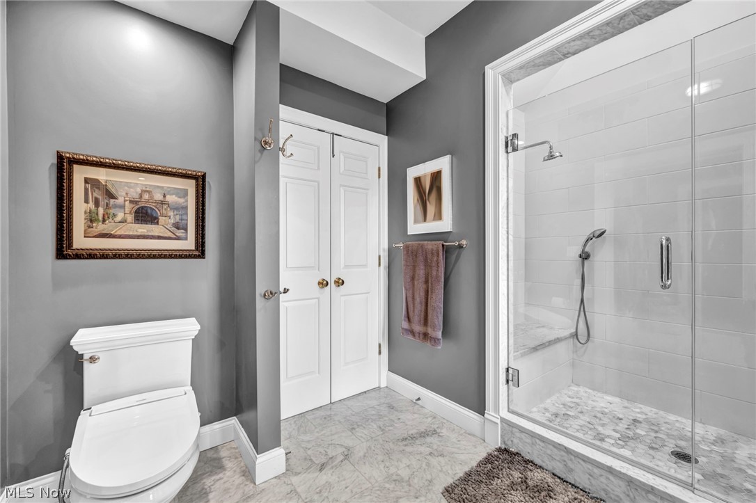 385 Longbeach Bay Village OH 44140