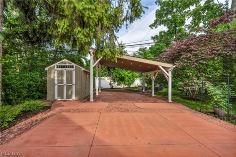 385 Longbeach Bay Village OH 44140