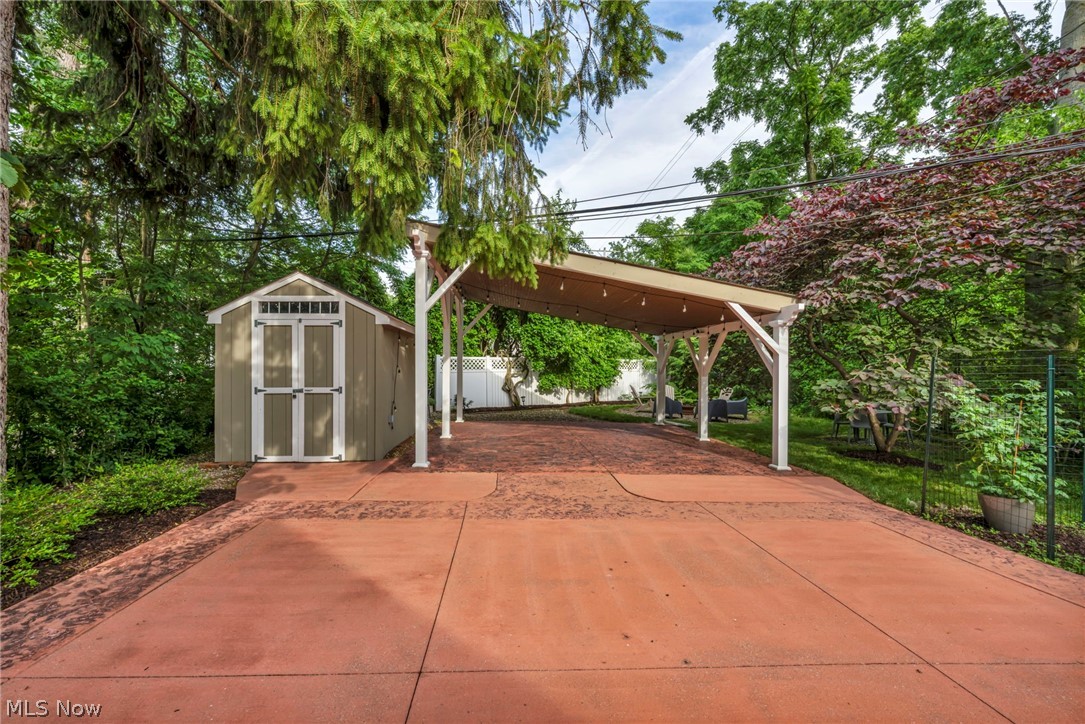 385 Longbeach Bay Village OH 44140
