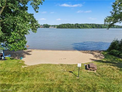3854 Surfside Circle Aurora OH 44202