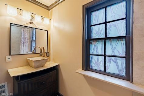 3675 Avalon Road Shaker Heights OH 44120