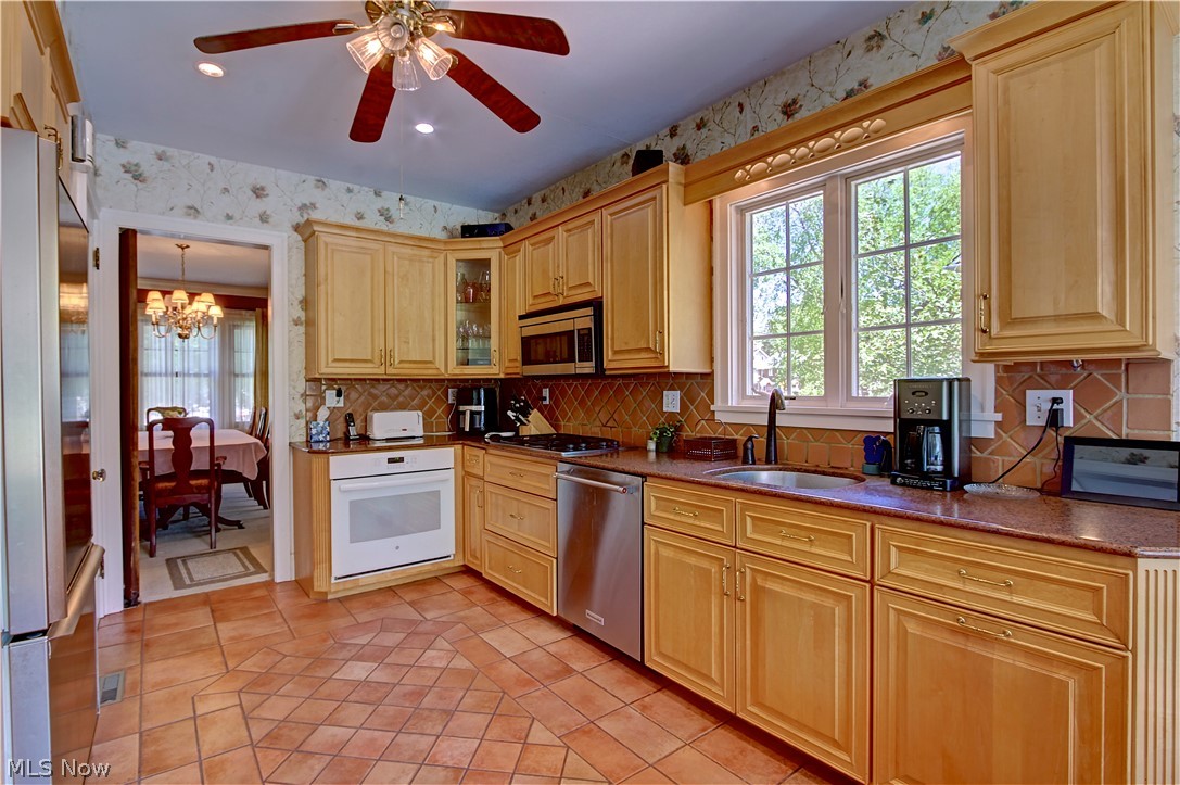 17313 Riverway Drive Lakewood OH 44107