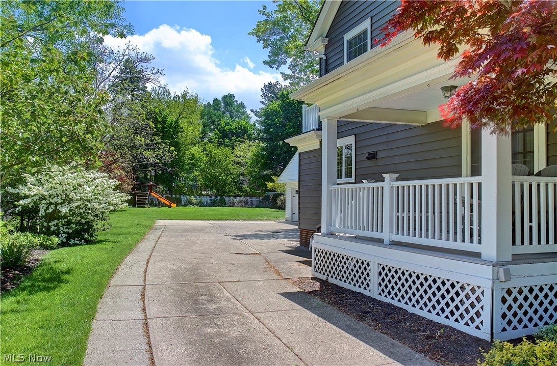 17313 Riverway Drive Lakewood OH 44107