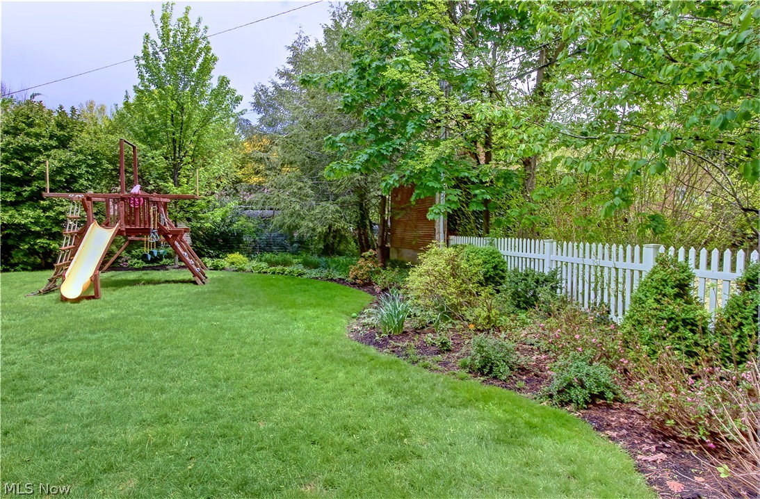 17313 Riverway Drive Lakewood OH 44107