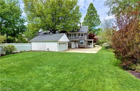 17313 Riverway Drive Lakewood OH 44107