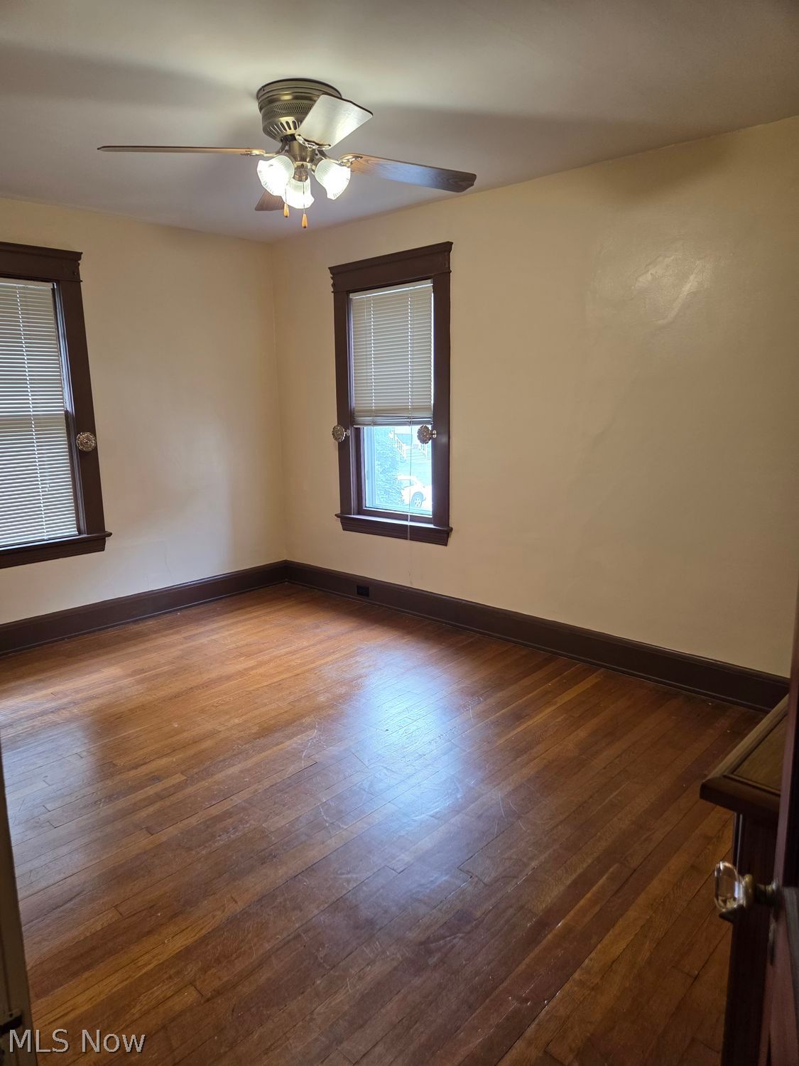 1524 Lauderdale Avenue Lakewood OH 44107