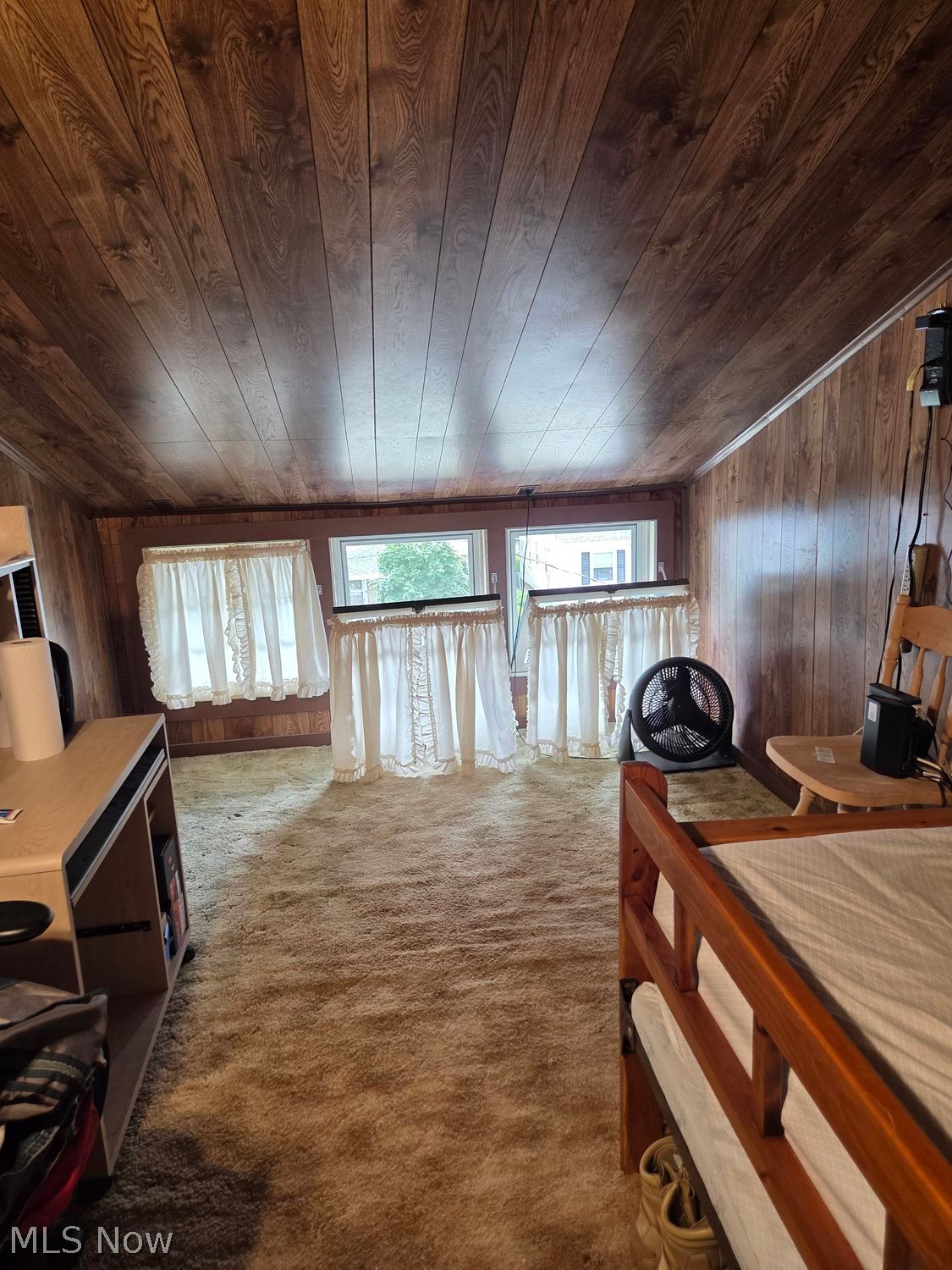 1524 Lauderdale Avenue Lakewood OH 44107