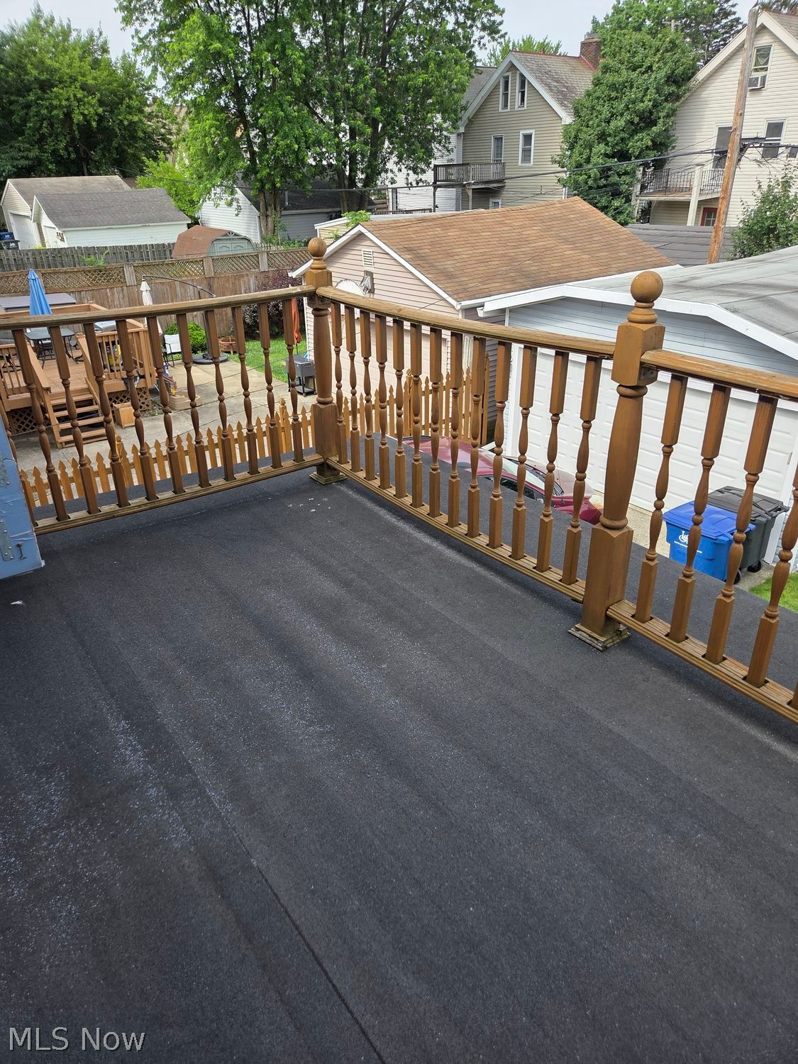 1524 Lauderdale Avenue Lakewood OH 44107
