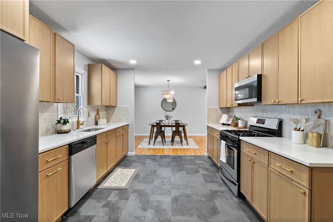 6701 Westview Drive Brecksville OH 44141