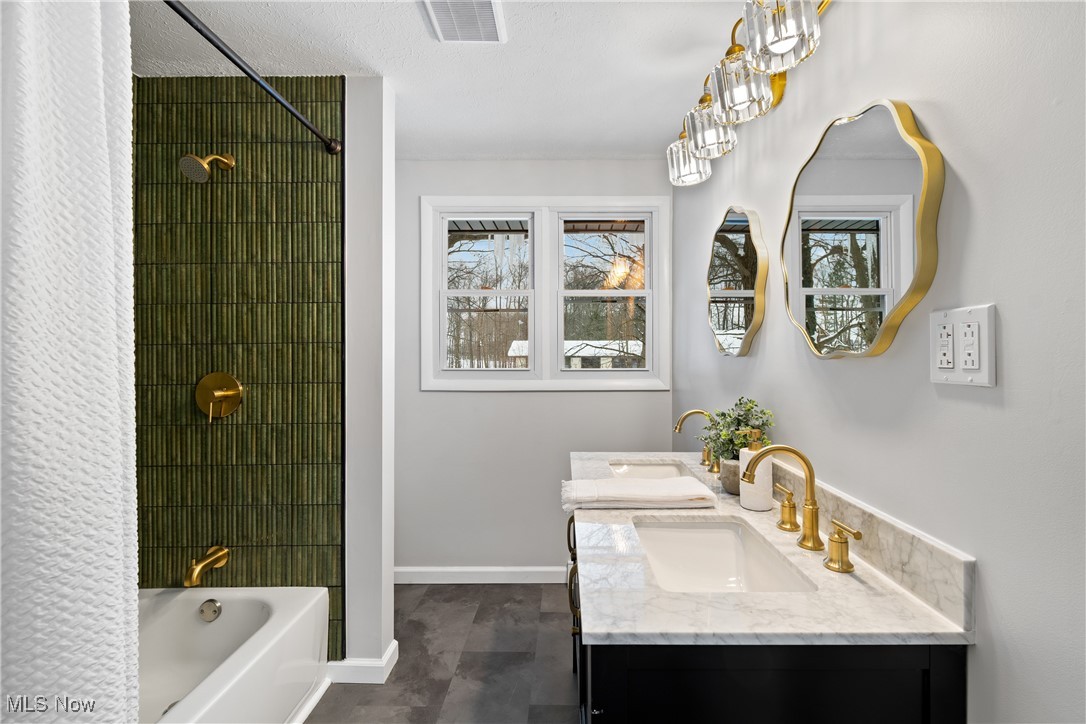 6701 Westview Drive Brecksville OH 44141