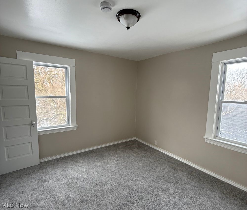 16902 Langly Avenue Cleveland OH 44128