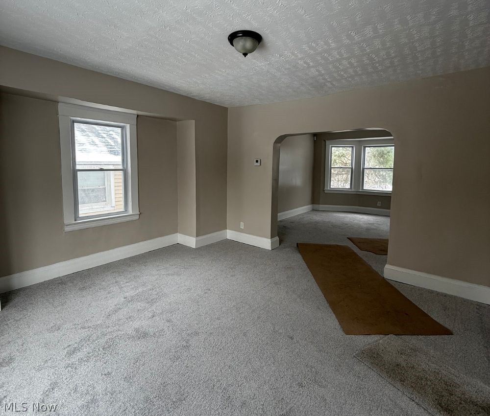 16902 Langly Avenue Cleveland OH 44128