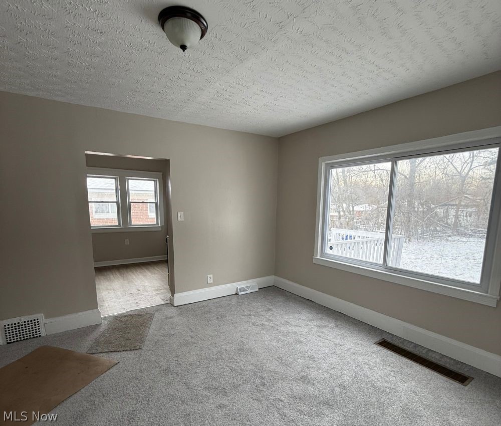 16902 Langly Avenue Cleveland OH 44128