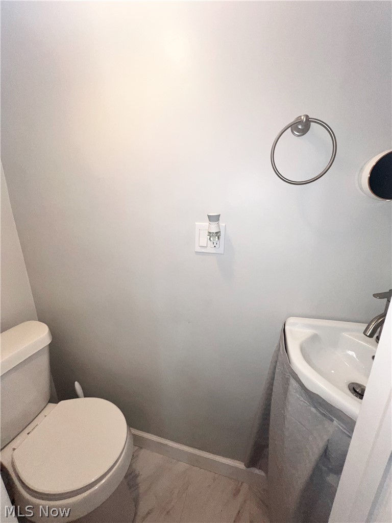 19106 Lanbury Avenue Warrensville Heights OH 44122