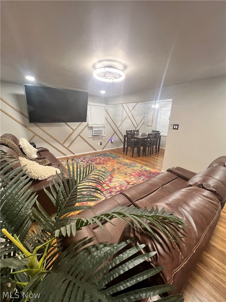 19106 Lanbury Avenue Warrensville Heights OH 44122