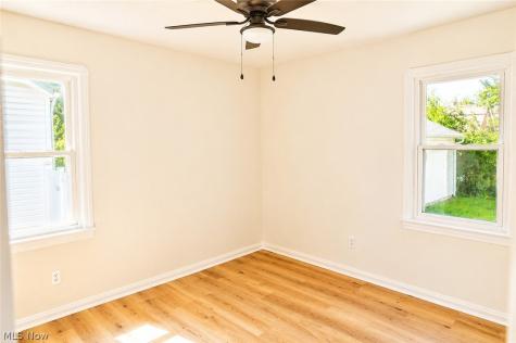13520 Saint James Avenue Cleveland OH 44135