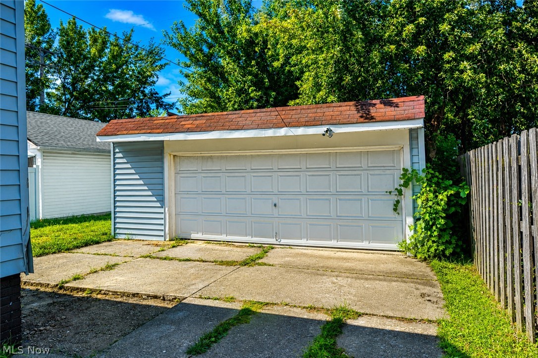 13520 Saint James Avenue Cleveland OH 44135