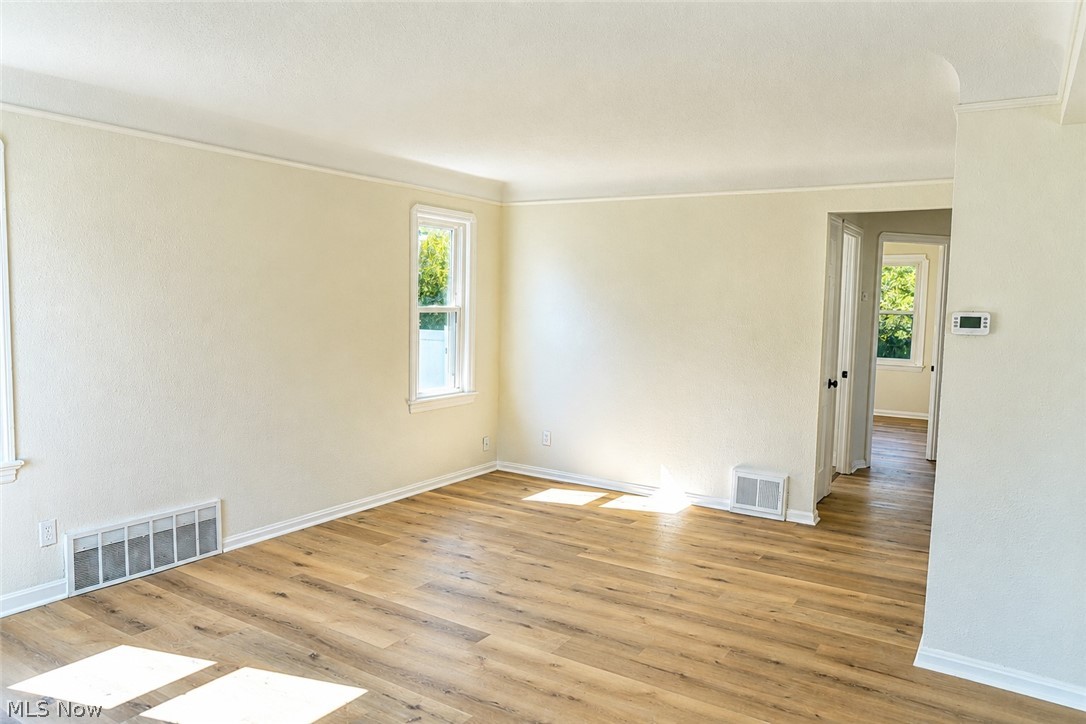 13520 Saint James Avenue Cleveland OH 44135
