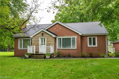 5815 Glyn Drive NW North Canton OH 44720