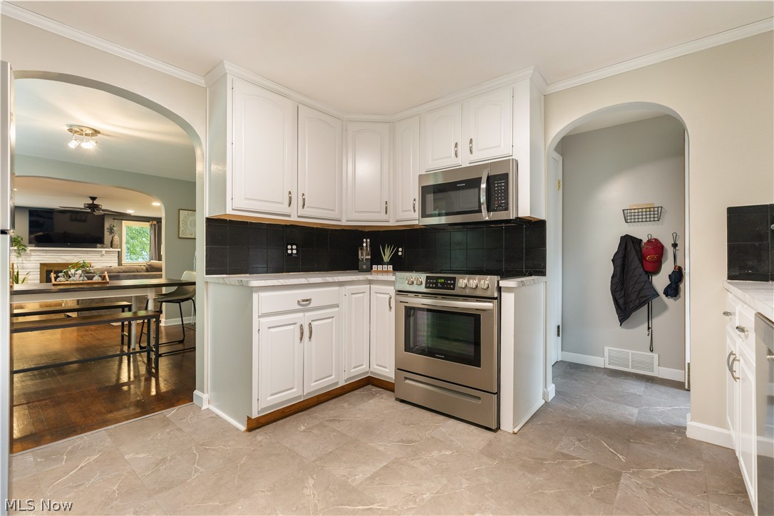 5815 Glyn Drive NW North Canton OH 44720