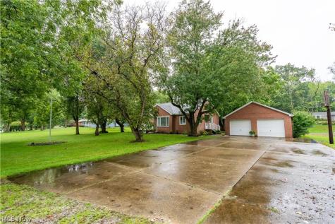 5815 Glyn Drive NW North Canton OH 44720